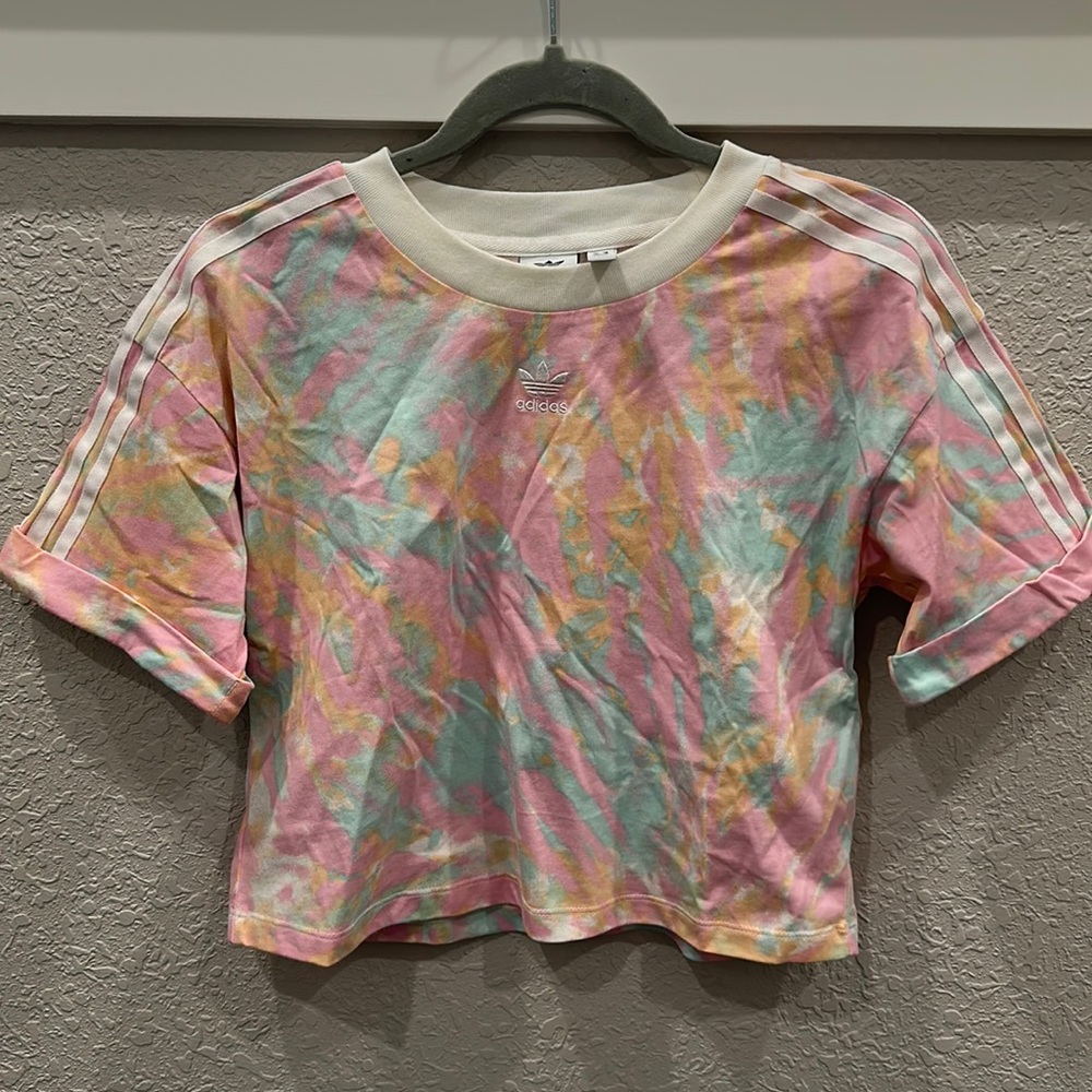 Adidas cropped shirt